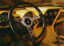 Late steering wheel